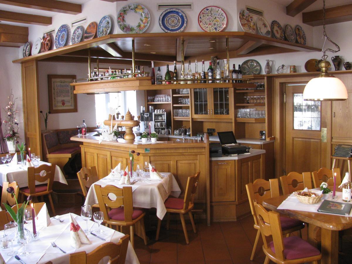 Hotel- Restaurant Zum Schwan Waldfischbach-Burgalben Luaran gambar
