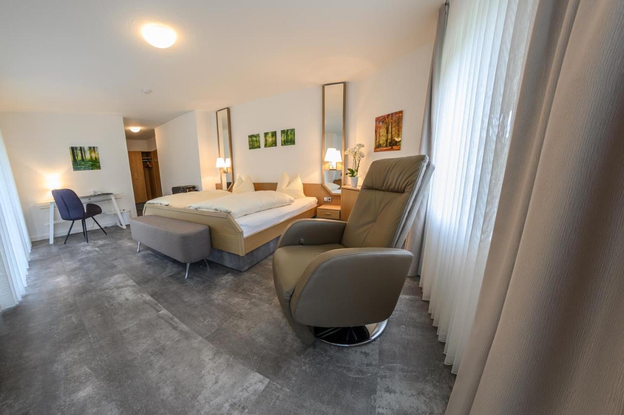Hotel- Restaurant Zum Schwan Waldfischbach-Burgalben Luaran gambar